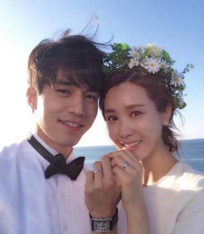 李易峰和谁结婚图片