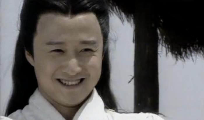 之后,吴孟达又在2000年与俞飞鸿,吴京,叮当等人,合作了古装电视剧