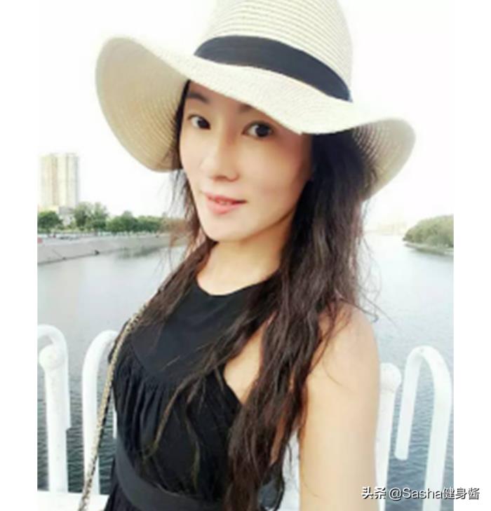 年近50岁刘叶琳写真50岁健美身材刘叶琳