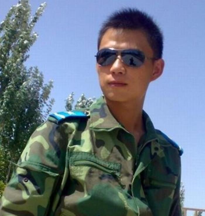 军人的发型看看中国军人和美国军人的发型哪一款更男神